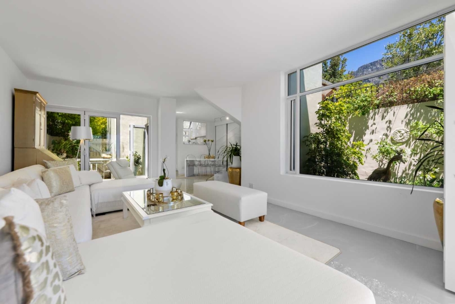 3 Bedroom Property for Sale in Camps Bay Western Cape